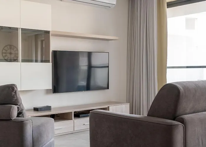 Seabreeze Luxury Apartment